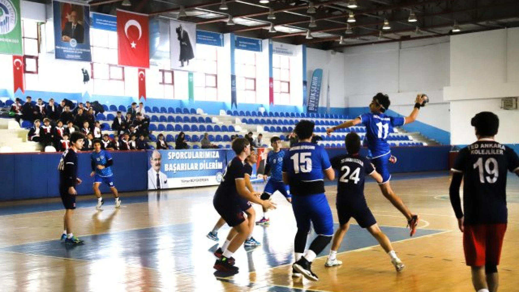 Şehit Ali Gaffar Okkan Hentbol Turnuvası sona erdi
