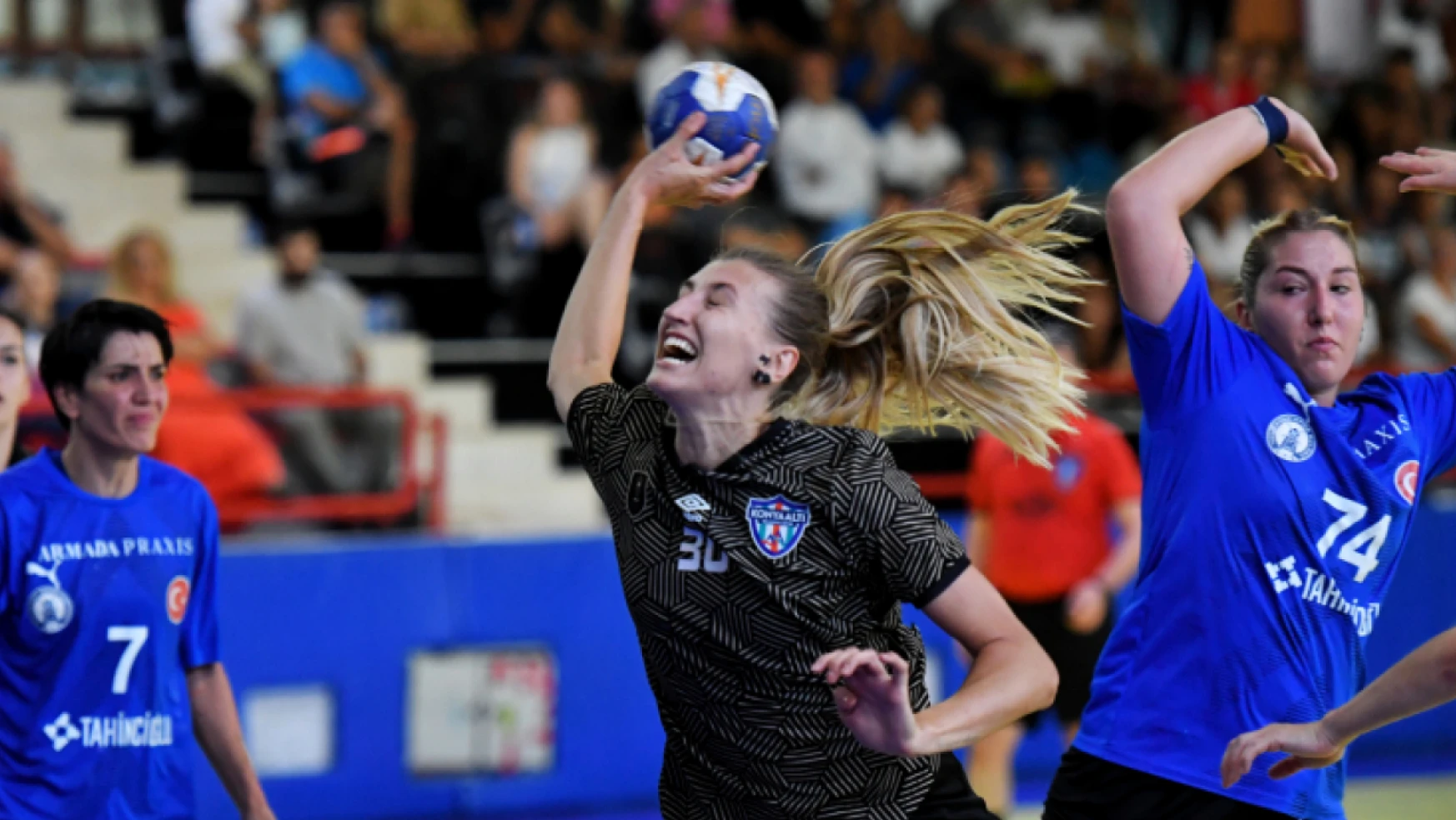 The Leadership Battle in Türkiye Women's Handball Super League